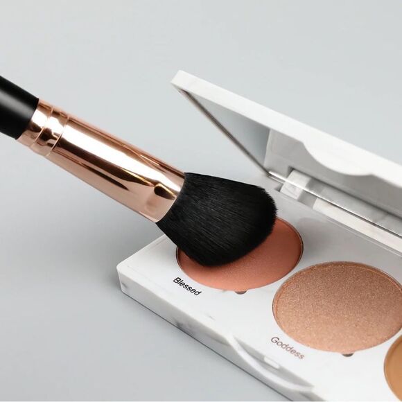 Realher Ultimate Glow Getter Cheek Trio - Picture 3 of 5